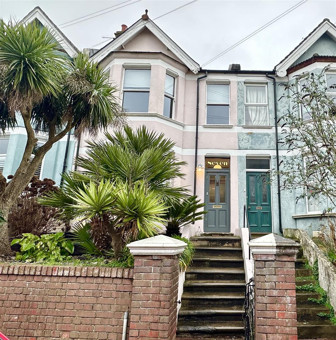 4 bed property in Godwin Road, Hastings